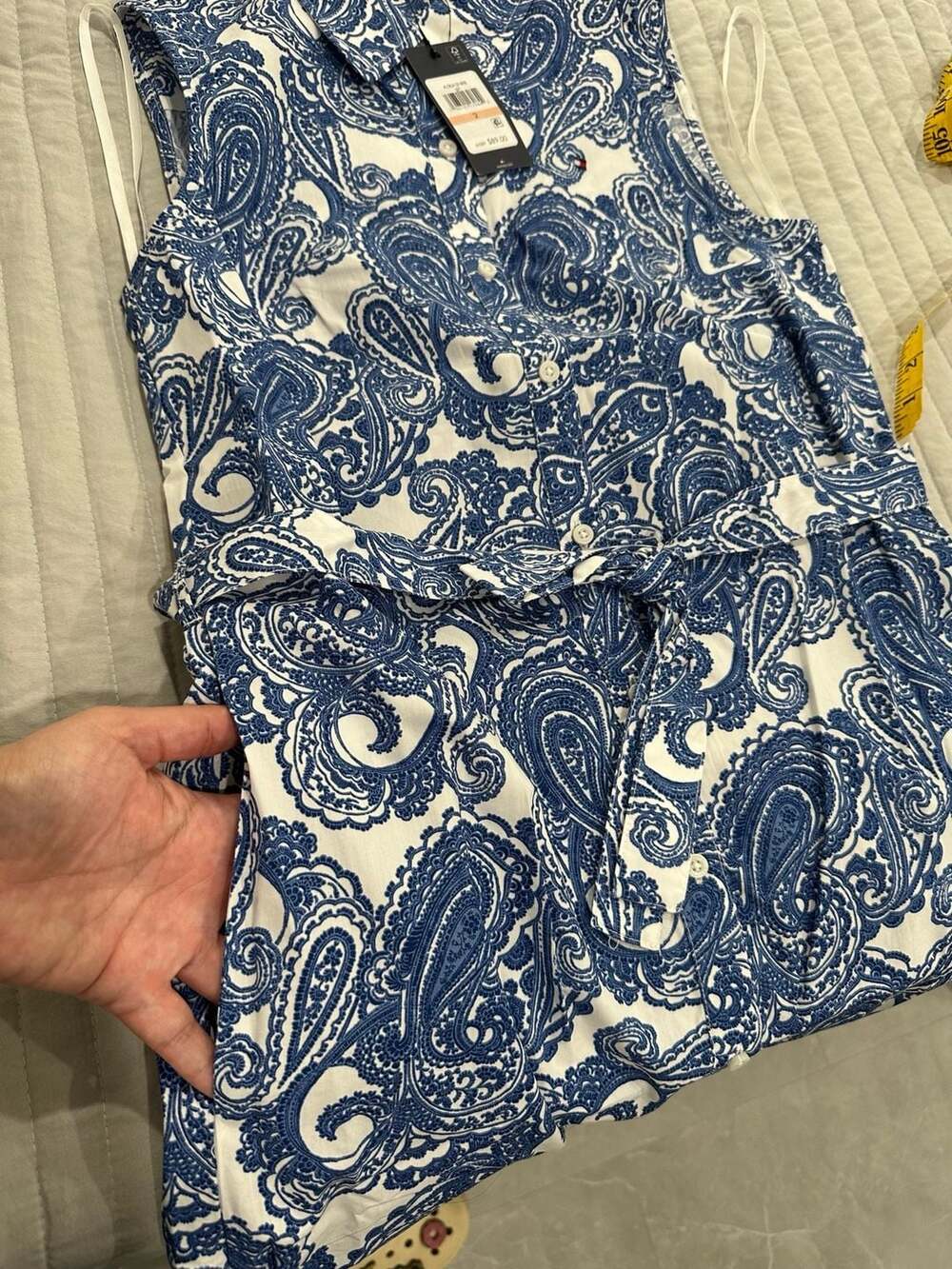 NWT Tommy Hilfiger Paisley Sleeveless Belted Shirtdress Blue White Size 2 - Picture 6 of 7